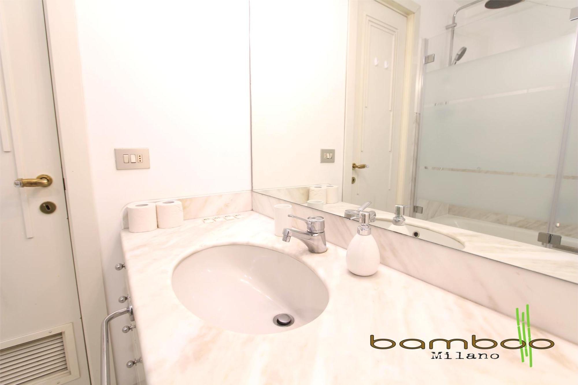 Bamboo Milano Unione Top Class Εξωτερικό φωτογραφία